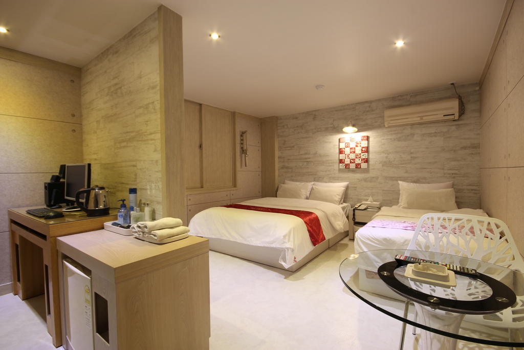 Fiona Hotel Seoul Værelse billede