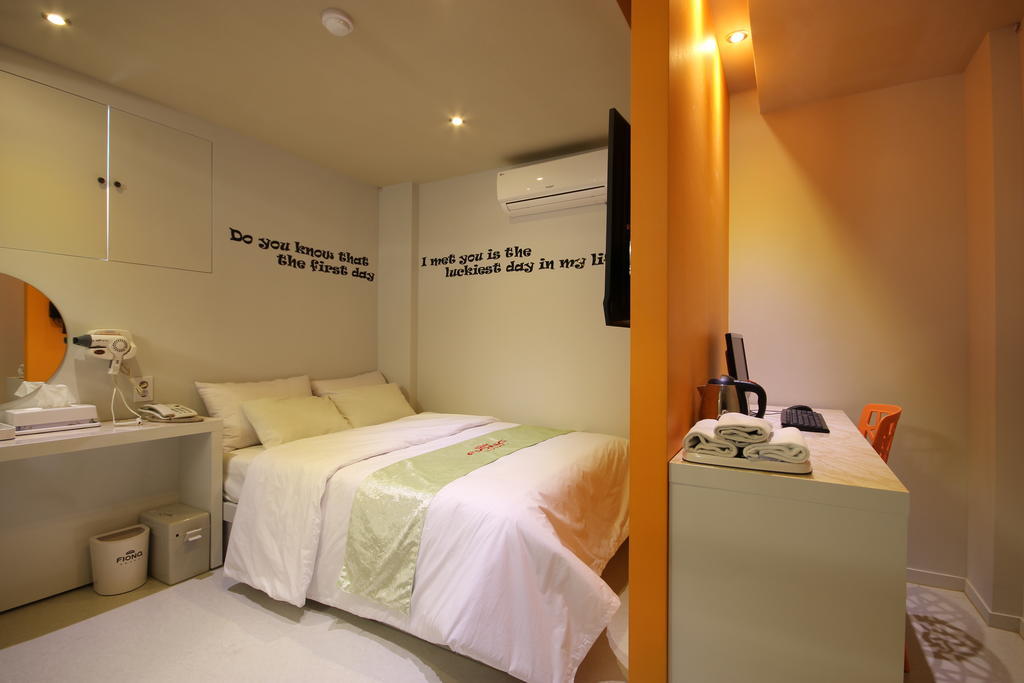 Fiona Hotel Seoul Værelse billede